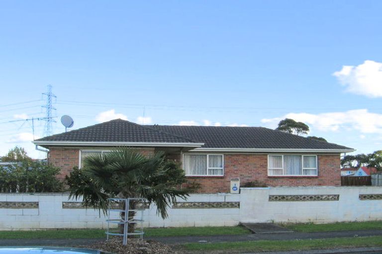Photo of property in 1 Zelda Avenue, Clover Park, Auckland, 2023