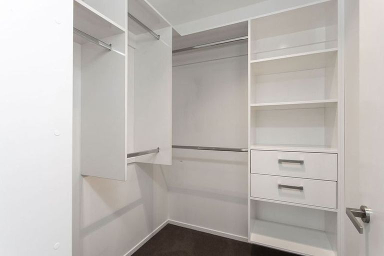 Photo of property in 43 Hawkesbury Avenue, St Albans, Christchurch, 8014