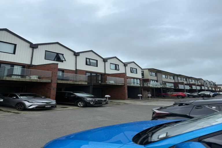 Photo of property in 38 Te Puketoka Lane, Mangere, Auckland, 2022