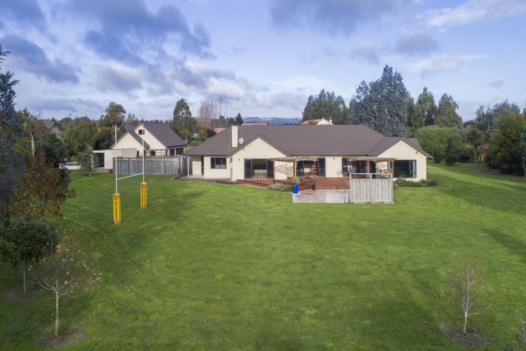 Photo of property in 45 Dobsons Lane, Kelvin Grove, Palmerston North, 4470