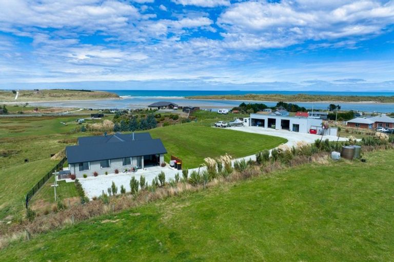 Photo of property in 27 Helena Street, Fortrose, Invercargill, 9875