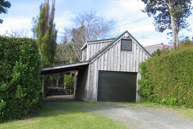 Photo of property in 4 Kowhai Terrace, Leigh, 0985