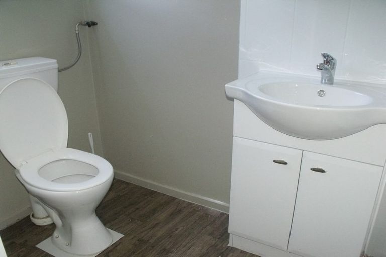 Photo of property in 805a Hastings Street North, Hastings, 4122