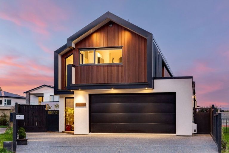 Photo of property in 106 Silverstream Road, Crofton Downs, Wellington, 6035