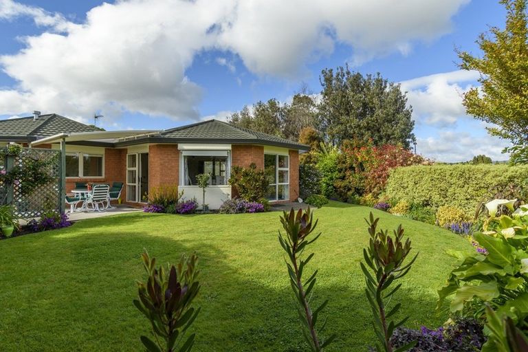 Photo of property in 1 Links View Drive, Omokoroa, 3114