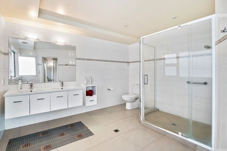 Photo of property in 22 Rita Street, Mount Maunganui, 3116