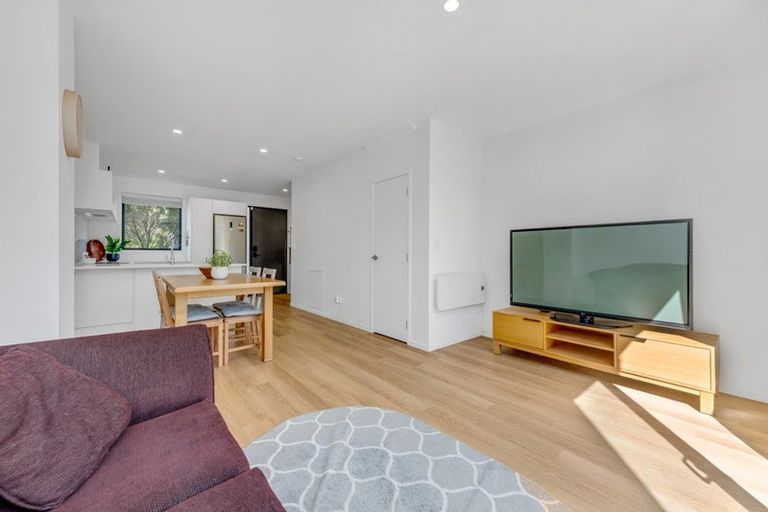 Photo of property in 6 Rara Lane, Manukau, Auckland, 2104