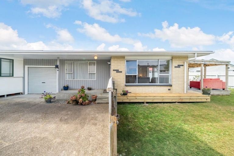 Photo of property in 8b Barraud Street, Avalon, Lower Hutt, 5011