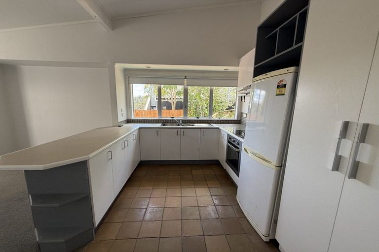 Photo of property in 25 Ngahere Views, Orewa, 0931