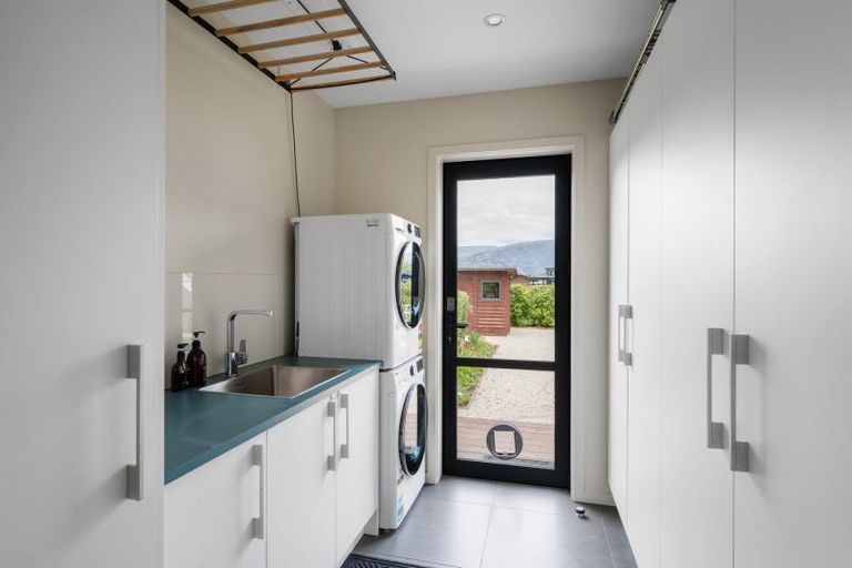 Photo of property in 4 Goldie Lane, Albert Town, Wanaka, 9305