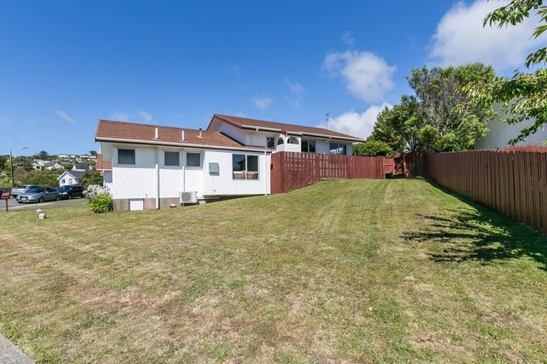 Photo of property in 11 Mallard Grove, Churton Park, Wellington, 6037