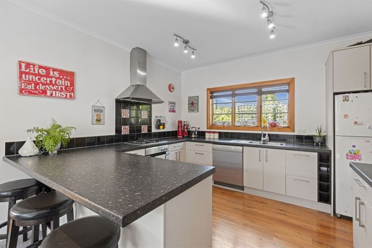 Photo of property in 37 Medway Street, Richmond, Christchurch, 8013