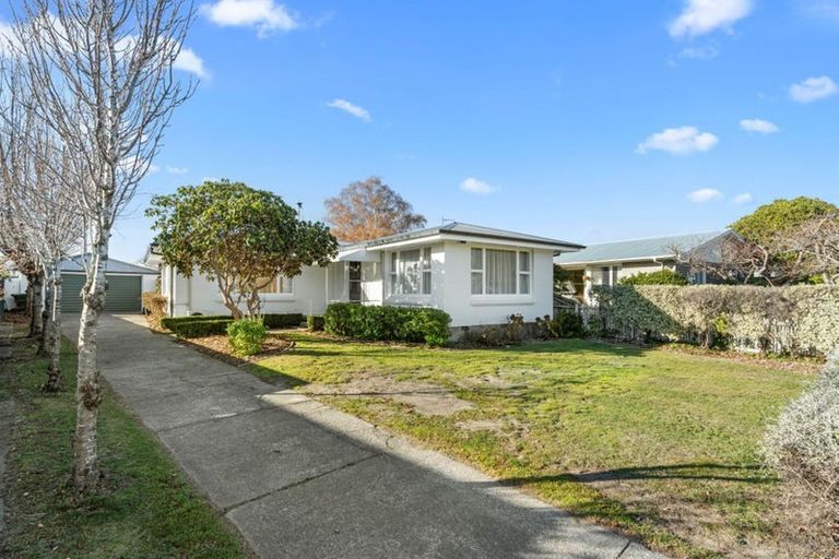 Photo of property in 126 Kendal Avenue, Burnside, Christchurch, 8053