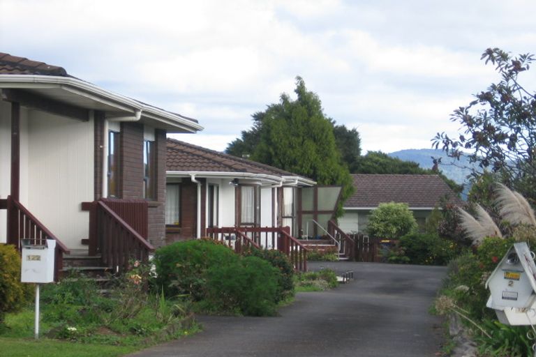 Photo of property in 3/122 Waimumu Road, Massey, Auckland, 0614