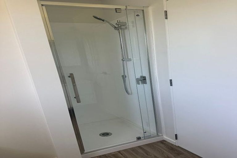 Photo of property in 5 Ilam Grove, Kelson, Lower Hutt, 5010