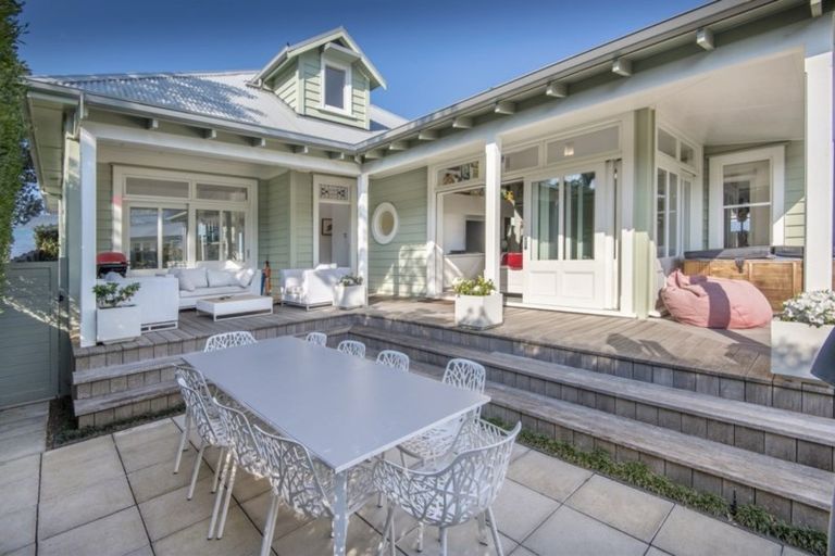 Photo of property in 4 Bath Street, Devonport, Auckland, 0624