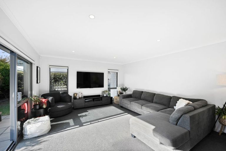 Photo of property in 5 Hebe Crescent, Papamoa Beach, Papamoa, 3118