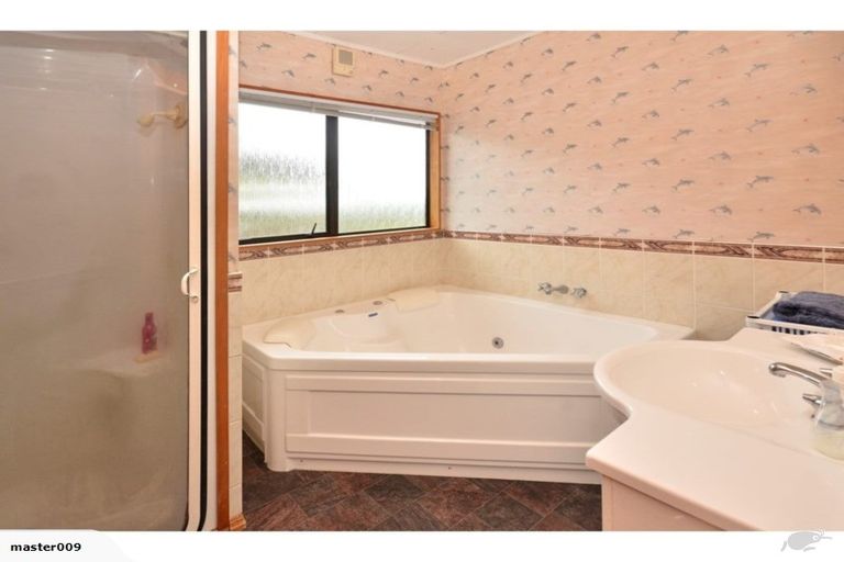 Photo of property in 2/571 Weymouth Road, Weymouth, Auckland, 2103