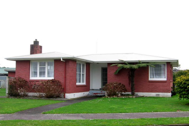 Photo of property in 2 Stafford Place, Awapuni, Palmerston North, 4412
