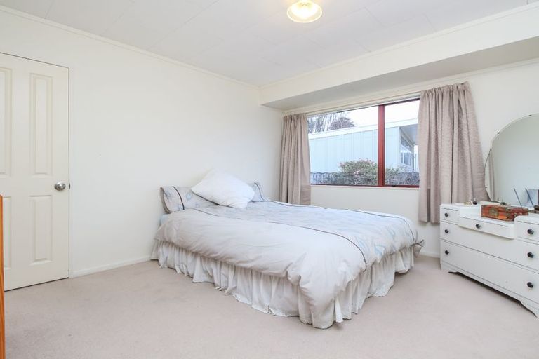 Photo of property in 41a Springs Road, Parakai, 0830