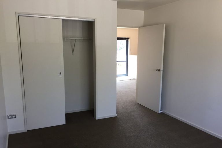 Photo of property in 1/13 John Jennings Drive, Oteha, Auckland, 0632