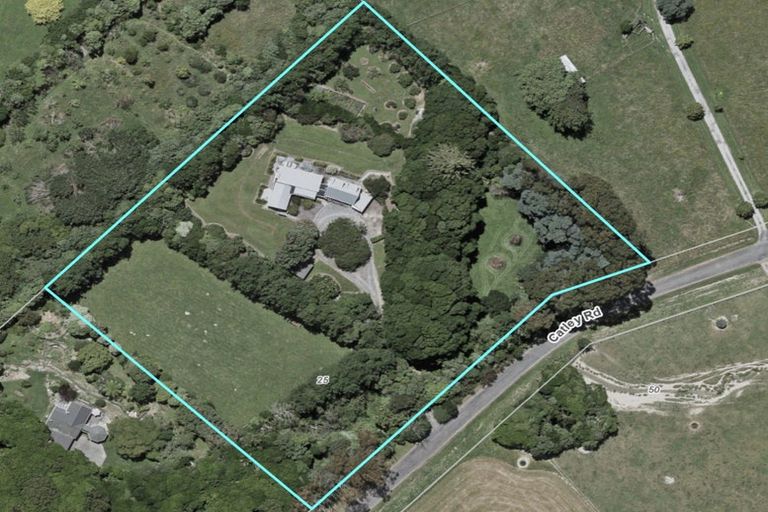 Photo of property in 25 Catley Road, Te Horo, Otaki, 5582