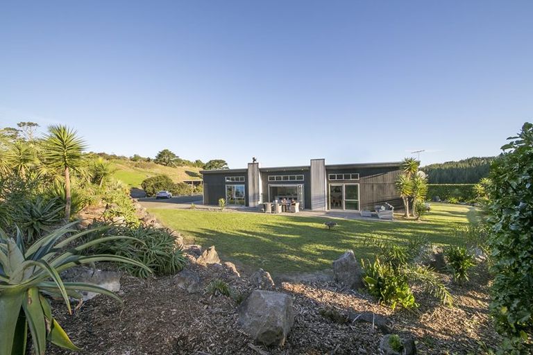 Photo of property in 105 Zanders Road, Helensville, Waimauku, 0882