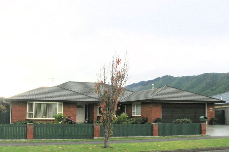 Photo of property in 26 Andrew Street, Waikanae, 5036