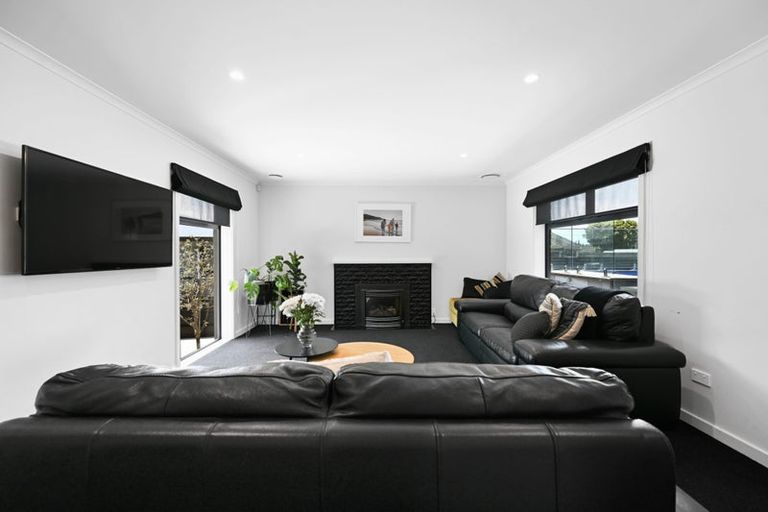 Photo of property in 16 Alanbrooke Place, Beerescourt, Hamilton, 3200