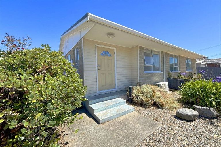 Photo of property in 2/80 Oram Avenue, New Brighton, Christchurch, 8061
