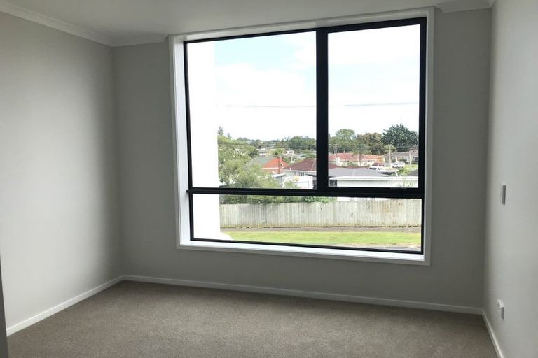 Photo of property in 101/2 Pukakaho Lane, Papatoetoe, Auckland, 2025