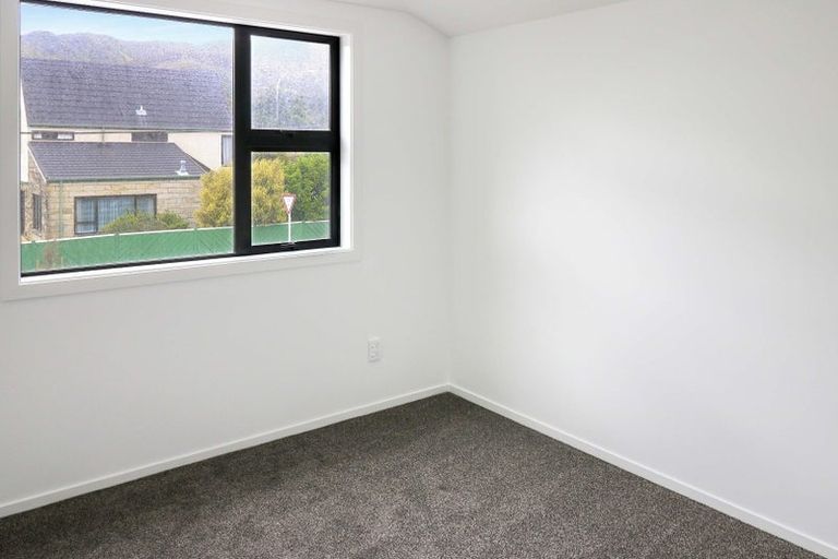 Photo of property in 1b Raymond Terrace, Fairfield, Lower Hutt, 5011