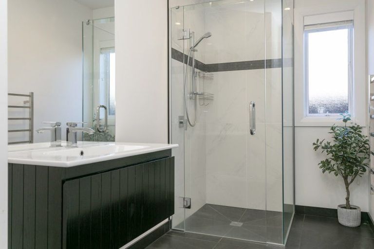 Photo of property in 155 Victory Drive, Wharewaka, Taupo, 3330