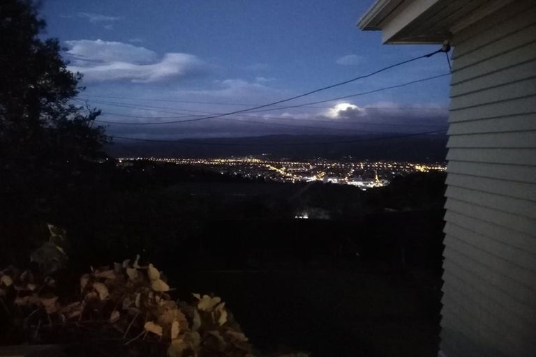 Photo of property in 131a Normandale Road, Normandale, Lower Hutt, 5010