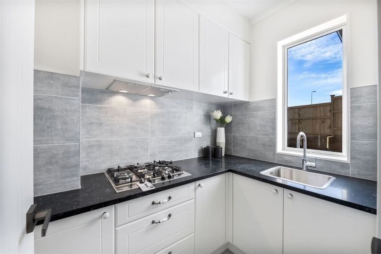 Photo of property in 10 Aklander Rise, Flat Bush, Auckland, 2019