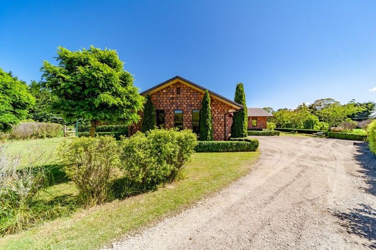 Photo of property in 388 Hinerangi Road, Hatuma, Waipukurau, 4281