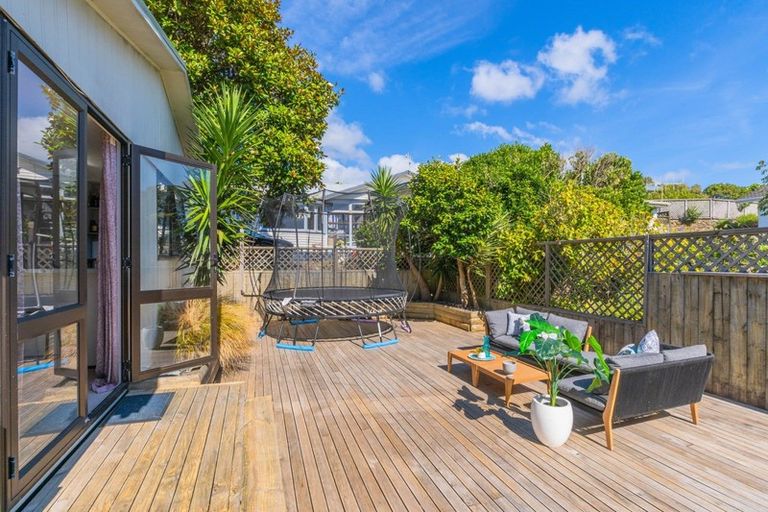 Photo of property in 10a Poplar Avenue, Raumati South, Paraparaumu, 5032