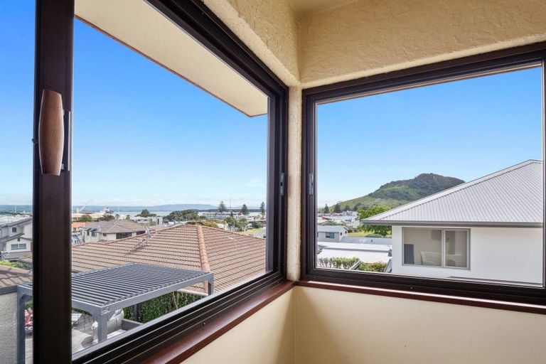 Photo of property in 24 Ngarata Avenue, Mount Maunganui, 3116
