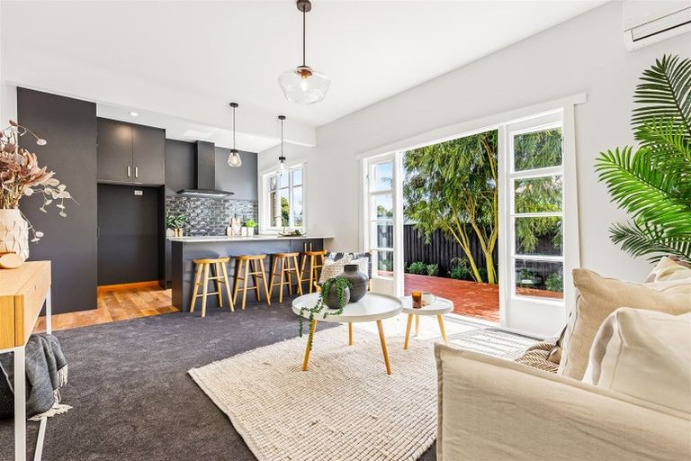 Photo of property in 20 Aorangi Road, Bryndwr, Christchurch, 8053