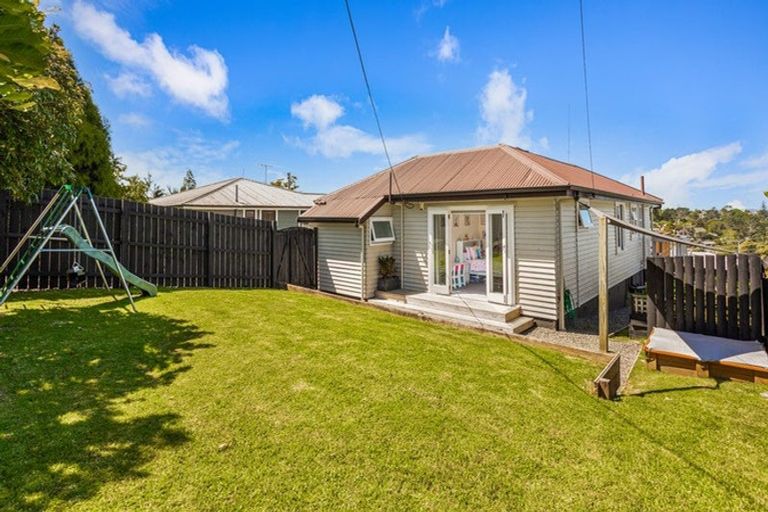 Photo of property in 91 Don Buck Road, Massey, Auckland, 0614