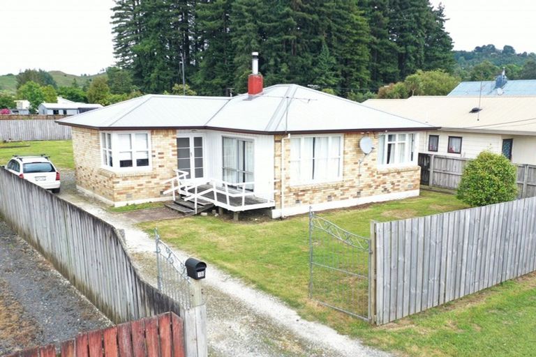 Photo of property in 16 Lawrence Street, Te Kuiti, 3910