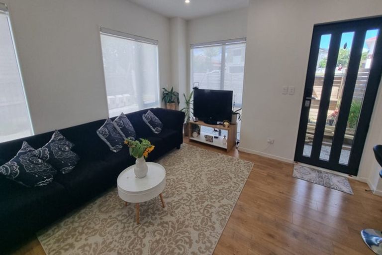 Photo of property in 64 Landscape Road, Papatoetoe, Auckland, 2025