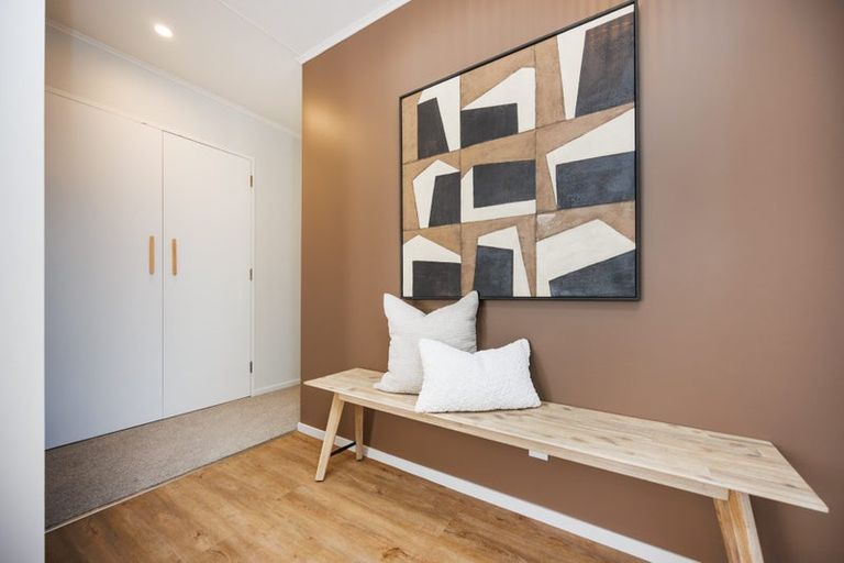 Photo of property in 34 Rhodes Drive, Kelvin Grove, Palmerston North, 4414