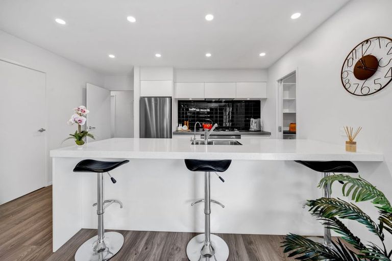 Photo of property in 16 Jules Crescent, Bell Block, New Plymouth, 4312