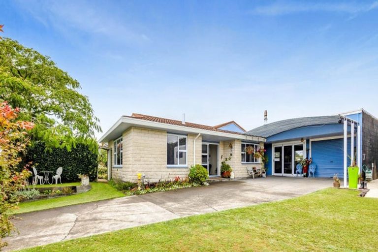 Photo of property in 56 Rewa Street, Inglewood, 4330