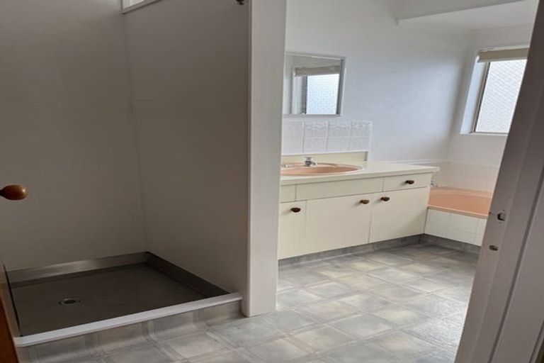 Photo of property in 7b Portland Street, Welcome Bay, Tauranga, 3112