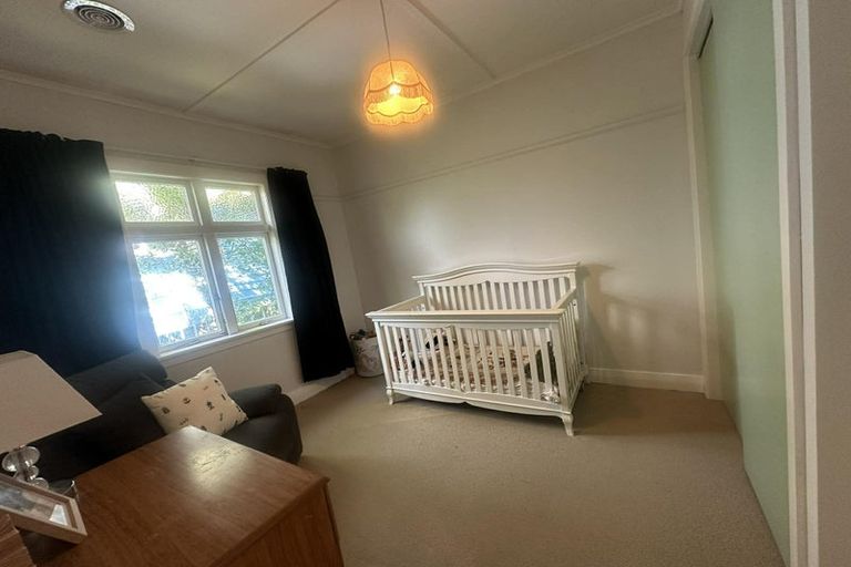 Photo of property in 103 Inglis Street, Seatoun, Wellington, 6022