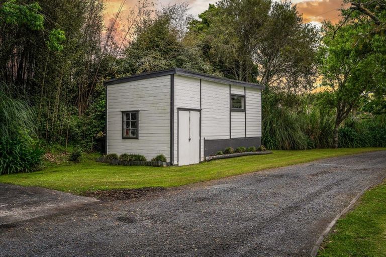 Photo of property in 438 Kaipara Coast Highway, Helensville, Kaukapakapa, 0871