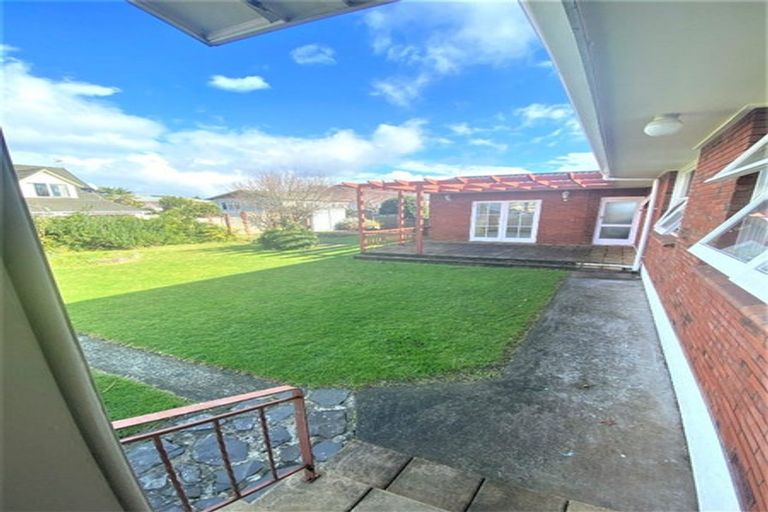 Photo of property in 25 Hinewa Road, Otumoetai, Tauranga, 3110