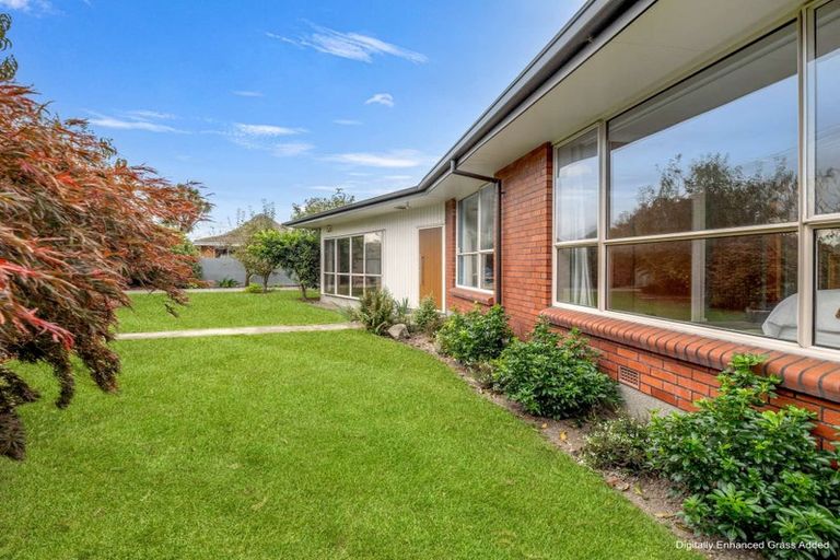 Photo of property in 14 Oakdale Street, Avonhead, Christchurch, 8042